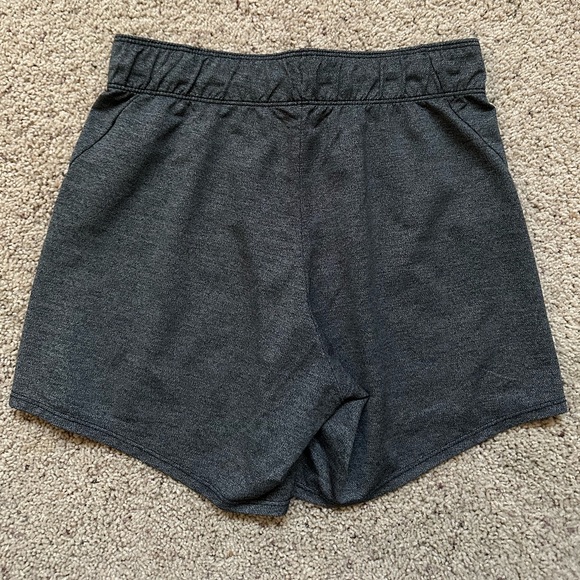 Nike Dri-fit women’s shorts - Picture 3 of 3